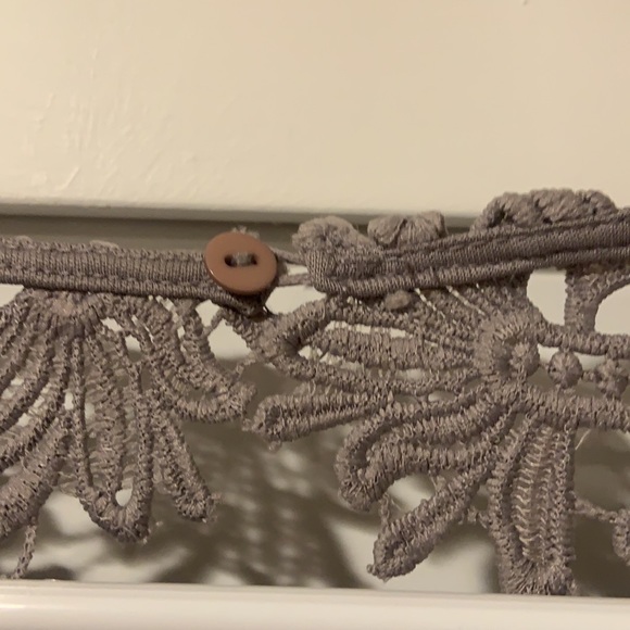 Lulu’s - Picture 3 of 5